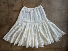 Vintage White Tiered Lace
Petticoat Slip Skirt|M
