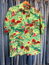 Vintage 60’s Rayon Hawaiian Shirt | Medium