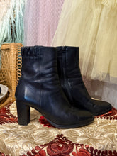 Vintage Grigiarancio black leather heeled ankle boots | 38