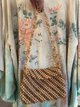 Vintage Ann Robin Beige/Peach Beaded Purse