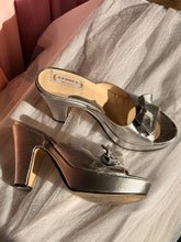 70’s EVOQUE Leather Metallic Silver Bow Platform Mule Heels | size 41