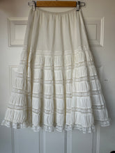 Vintage White Tiered Lace
Petticoat Slip Skirt|M