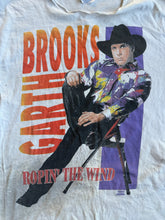 Vintage 90’s Garth Brooks Ropin the Wind Tour Tee|Medium