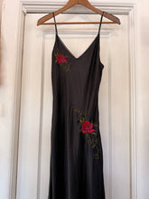 2002 Victoria’s Secret Black Silk Rose Embroidered Maxi Slip | M