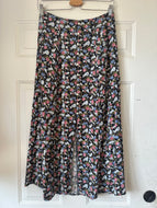 Vintage Black Floral Maxi w/ Slit & Decorative Buttons|size 7