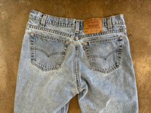 Vintage Levi’s 550 relaxed fit tapered leg jeans