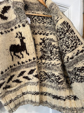 Vintage 70’s Cowichan Reindeer zip up hand knit sweater | sm/m