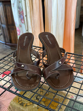 Vintage Chocolate Leather Toe-Loop Heels With Silver Details|Size 10