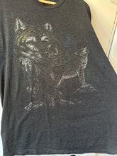 Vintage Paper Thin Wolf Graphic Tee|Large