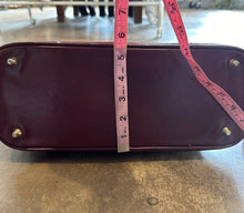 Vintage 1980s Red Eel Skin Doctor Bag Frame
Satchel Crossbody Purse