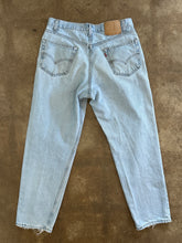 Vintage Levi’s Light-wash Blue Jeans|33”X30”