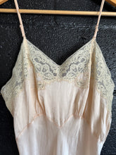 Vintage 30’s pale pink silk slip dress | medium