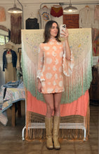 60’s Bell Sleeve Peach Daisies Dress | xs/sm