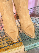 Vintage Tan Suede Studded Cowgirl Boots | Size 7