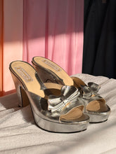 70’s EVOQUE Leather Metallic Silver Bow Platform Mule Heels | size 41