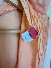 60’s Bell Sleeve Peach Daisies Dress | xs/sm