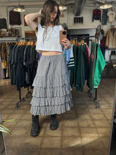 Vintage gingham plaid tiered maxi skirt|M/L