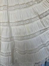 Vintage White Tiered Lace
Petticoat Slip Skirt|M
