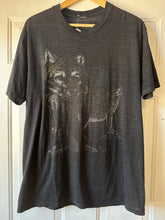 Vintage Paper Thin Wolf Graphic Tee|Large