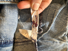 Vintage Levi’s Flare Jeans|waist 29”