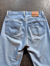 Vintage 90’s Levi’s 501 USA made Jeans | measures 29.5"x28.5"
