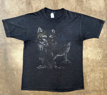 Vintage Paper Thin Wolf Graphic Tee|Large