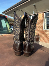 Vintage dark brown Justin cowgirl boots|size 8.5