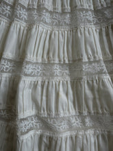 Vintage White Tiered Lace
Petticoat Slip Skirt|M