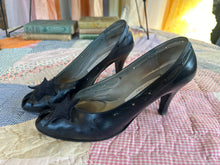 Vintage leather peep-toe star heels|8.5