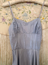 Rare! 30’s 40’s Lavender Net Lace Gown | xxs