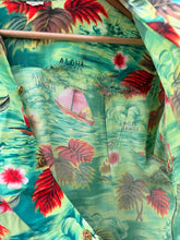Vintage 60’s Rayon Hawaiian Shirt | Medium