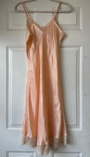 Vintage 1940’s Melodeelane Petal Pink Slip Dress| Size small