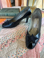 Vintage leather peep-toe star heels|8.5