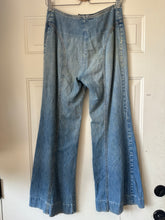 Vintage Levi’s Flare Jeans|waist 29”