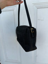 Vintage 90’s/2000’s Ann Taylor Black Linen Flap Shoulder Bag