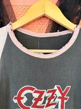 Vintage 1980 Ozzy Ozbourne Blizzard of Oz Concert Raglan | small