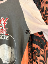 Vintage 1980 Ozzy Ozbourne Blizzard of Oz Concert Raglan | small