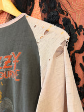 Vintage 1980 Ozzy Ozbourne Blizzard of Oz Concert Raglan | small